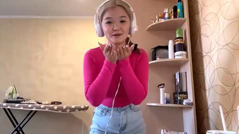 Kate online show from 09-23-25, 06:05