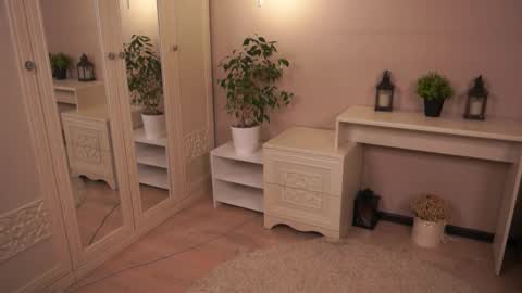 Mira online show from 11-06-25, 04:52