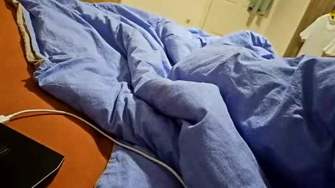 Snapshot of minongi chatting on 09-10-25, 09:26 Jesse J. online show from 09-10-25, 09:26