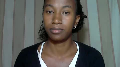 Snapshot of minouch211907 chatting on 02-15-25, 10:31 minouch211907 online show from 02-15-25, 10:31