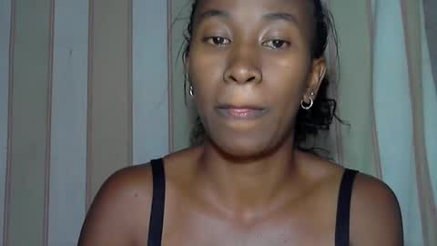 Snapshot of minouch211907 chatting on 02-19-25, 04:55 minouch211907 online show from 02-19-25, 04:55