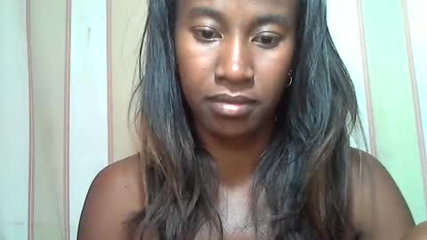 Snapshot of minouch211907 chatting on 03-07-25, 12:12 minouch211907 online show from 03-07-25, 12:12