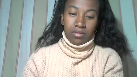 Snapshot of minouch211907 chatting on 09-12-25, 10:32 minouch211907 online show from 09-12-25, 10:32