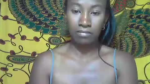 Snapshot of minouch211907 chatting on 10-11-25, 08:02 minouch211907 online show from 10-11-25, 08:02