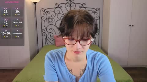 Olivia online show from 09-23-25, 03:59