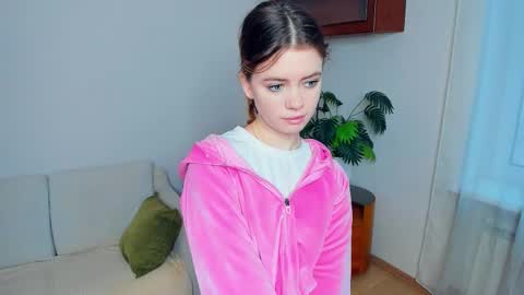 Linda online show from 11-30-25, 07:01