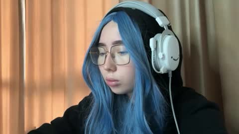 mira_light_ online show from 09-27-25, 01:10