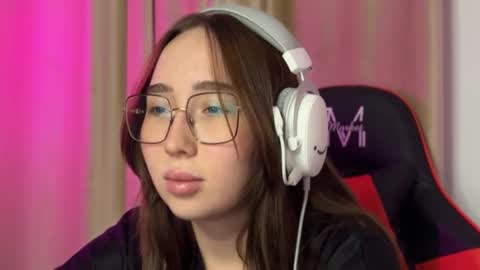 mira_light_ online show from 10-21-25, 03:13