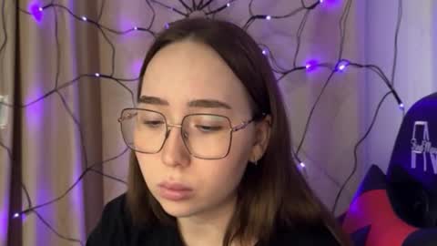 mira_light_ online show from 10-27-25, 03:27