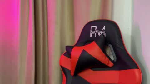 mira_light_ online show from 11-04-25, 04:06