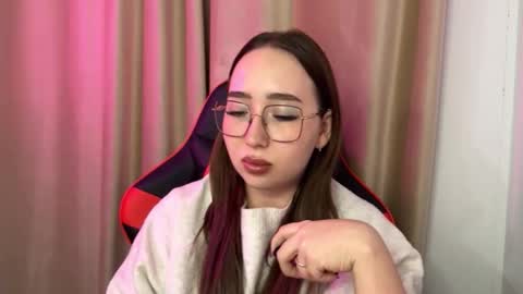 mira_light_ online show from 11-06-25, 05:58