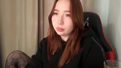 mira_light_ online show from 11-18-25, 06:23