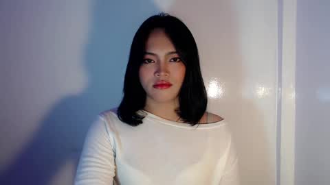 Snapshot of mira_luna222 chatting on 02-07-25, 05:07 Mira Bella online show from 02-07-25, 05:07