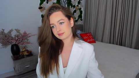 Emma online show from 01-18-25, 04:10