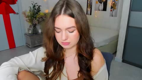 Emma online show from 02-11-25, 07:27