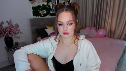 Emma online show from 02-22-25, 10:07