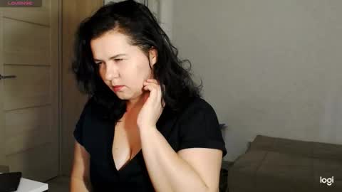 Snapshot of miradiaz chatting on 10-09-25, 10:02 Meera online show from 10-09-25, 10:02