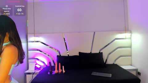 Miranda  online show from 10-24-25, 11:39