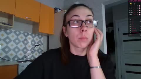 Snapshot of miranda_wish chatting on 10-14-25, 05:41 MIRANDA online show from 10-14-25, 05:41