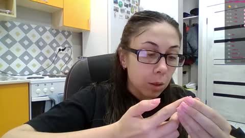 Snapshot of miranda_wish chatting on 10-25-25, 01:29 MIRANDA online show from 10-25-25, 01:29