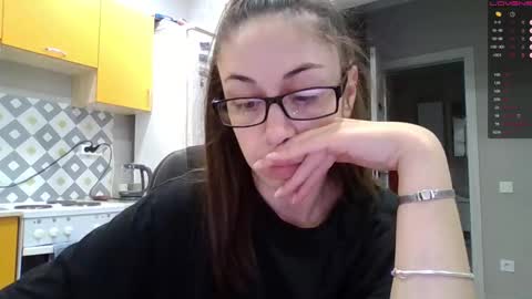 Snapshot of miranda_wish chatting on 11-06-25, 10:49 MIRANDA online show from 11-06-25, 10:49