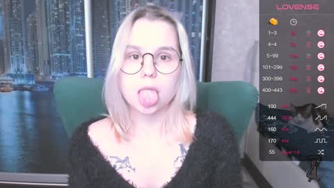 Snapshot of miray_kuriyama chatting on 12-07-24, 03:08 Kira online show from 12-07-24, 03:08