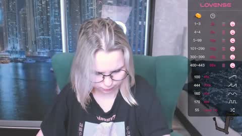 Snapshot of miray_kuriyama chatting on 12-16-24, 03:08 Kira online show from 12-16-24, 03:08