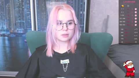 Snapshot of miray_kuriyama chatting on 12-30-24, 03:46 Kira online show from 12-30-24, 03:46