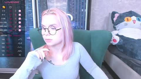 Snapshot of miray_kuriyama chatting on 01-10-25, 07:21 Kira online show from 01-10-25, 07:21