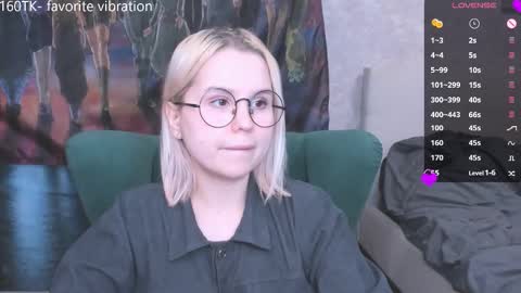 Snapshot of miray_kuriyama chatting on 02-24-25, 12:52 Kira online show from 02-24-25, 12:52