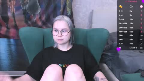 Snapshot of miray_kuriyama chatting on 03-04-25, 02:06 Kira online show from 03-04-25, 02:06