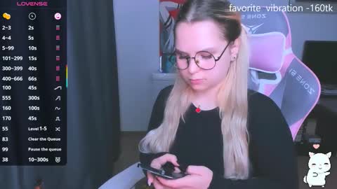 Kira online show from 11-18-25, 08:35