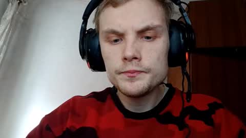 Snapshot of mirexvane chatting on 03-02-26, 12:23 Vlad online show from 03-02-26, 12:23