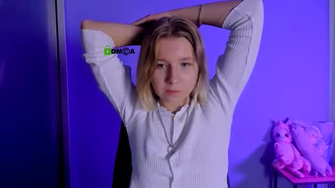 Snapshot of miriam_crazy chatting on 10-15-25, 08:09 miriam_crazy online show from 10-15-25, 08:09