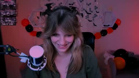 Snapshot of miriam_crazy chatting on 10-29-25, 08:43 miriam_crazy online show from 10-29-25, 08:43