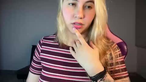 mirilinda online show from 02-17-26, 03:03