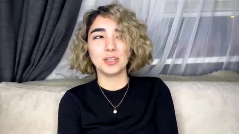 Snapshot of mirko_or_miruko chatting on 03-19-26, 07:29 Miru online show from 03-19-26, 07:29