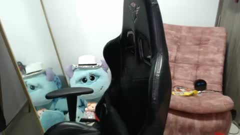 Snapshot of mis_iyasha chatting on 10-11-25, 01:38 IYASHA online show from 10-11-25, 01:38