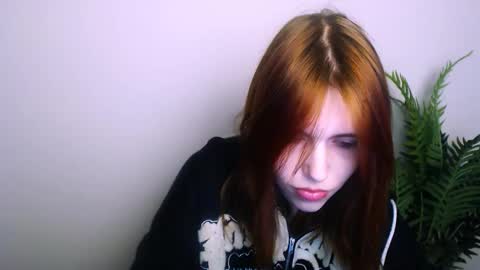 misaki_chan_ online show from 12-22-25, 10:51