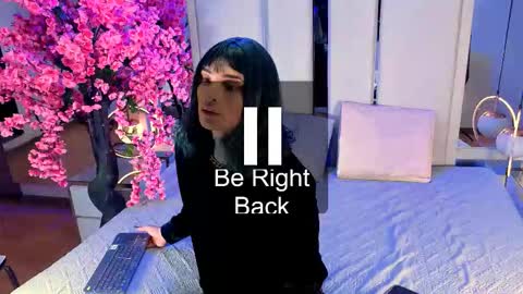 Snapshot of misakiseis chatting on 02-20-26, 12:49 online show from 02-20-26, 12:49