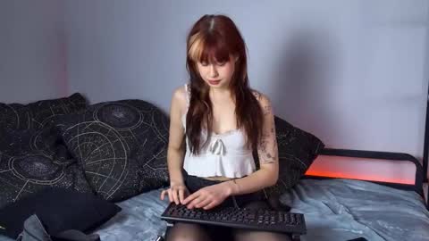 Misa online show from 09-14-25, 01:49