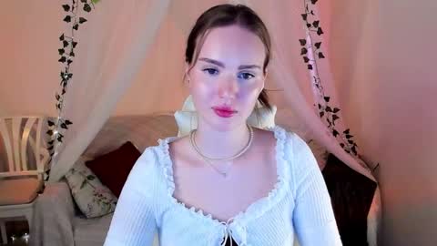Snapshot of mish_ka3 chatting on 09-08-25, 04:50 Misha online show from 09-08-25, 04:50