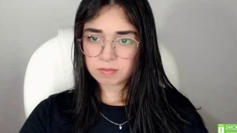 Snapshot of misha__sweet__27 chatting on 10-21-25, 07:09 misha online show from 10-21-25, 07:09