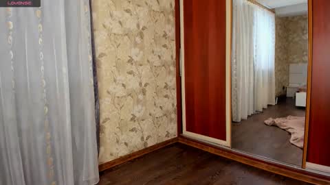 mishapallmer online show from 11-25-25, 09:20