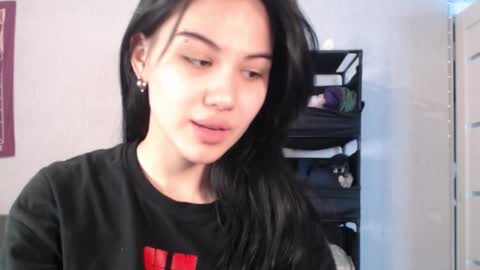 Snapshot of mishel07 chatting on 12-20-25, 06:42 mishel07 online show from 12-20-25, 06:42