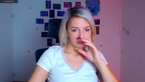 Mishelle online show from 11-30-25, 07:45