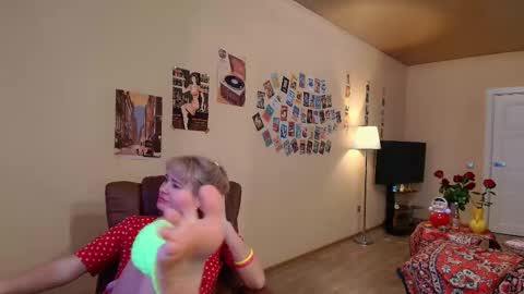 Kris online show from 11-18-25, 10:52