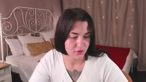 miss____mira online show from 09-16-25, 12:11