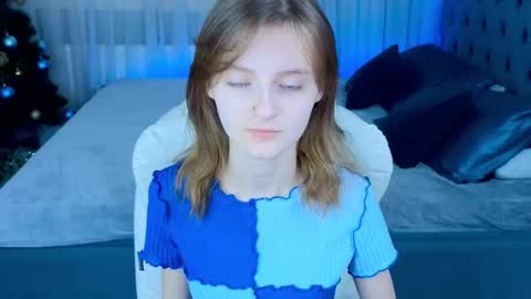 Alisa NONNUDE online show from 01-16-26, 08:40