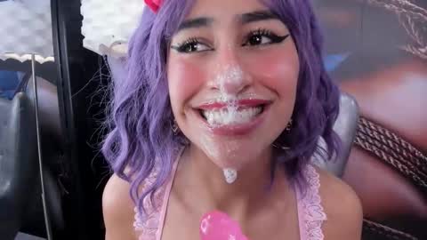 Taylor online show from 10-24-25, 06:37